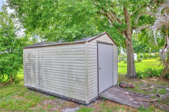 1602 Carrington Avenue, Sebring, FL 33875