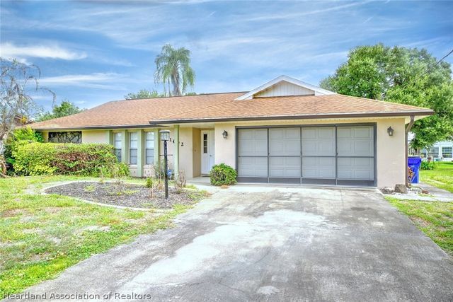 1602 Carrington Avenue, Sebring, FL 33875
