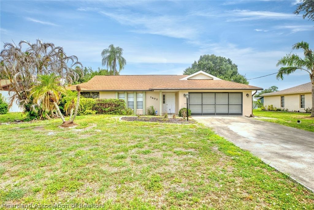 1602 Carrington Avenue, Sebring, FL 33875