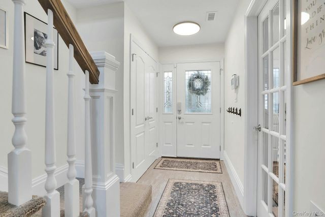 54 Estate Court 54, Woodbury, NY 11797