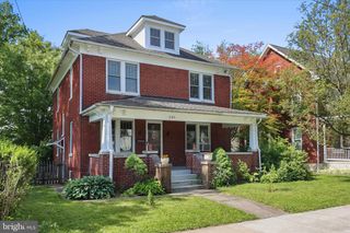 205 HANOVER ST, Gettysburg, PA 17325