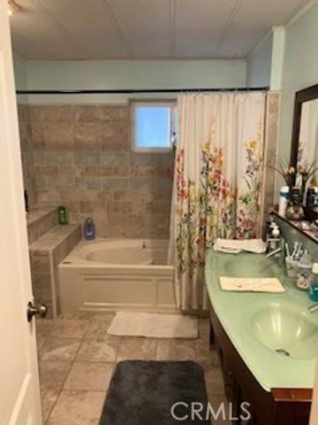 21001 Plummer Street 107, Chatsworth (los Angeles), CA 91311