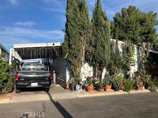 21001 Plummer Street 107, Chatsworth (los Angeles), CA 91311