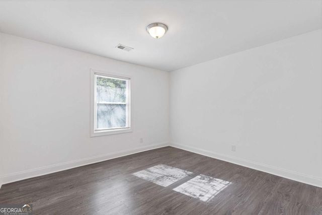 433 W Lake Avenue NW, Atlanta, GA 30318