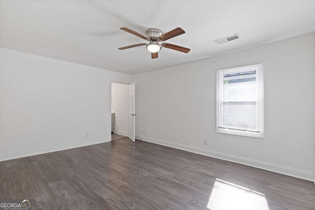 433 W Lake Avenue NW, Atlanta, GA 30318