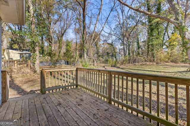 433 W Lake Avenue NW, Atlanta, GA 30318