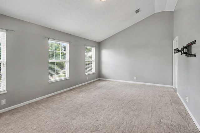 2667 Paradise Dr, Spring Hill, TN 37174
