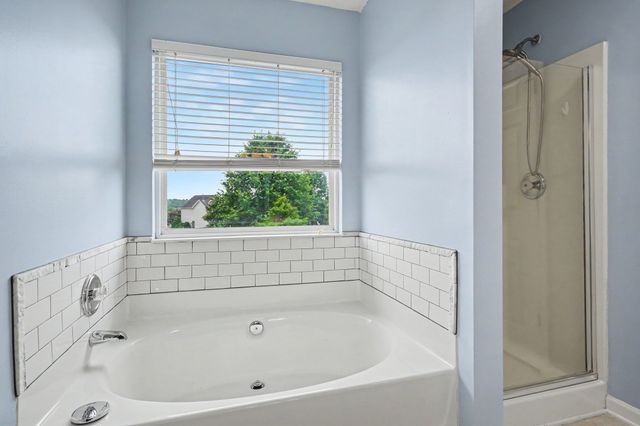 2667 Paradise Dr, Spring Hill, TN 37174