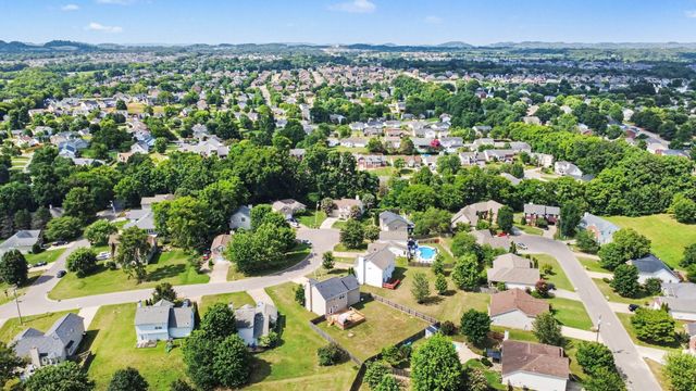 2667 Paradise Dr, Spring Hill, TN 37174