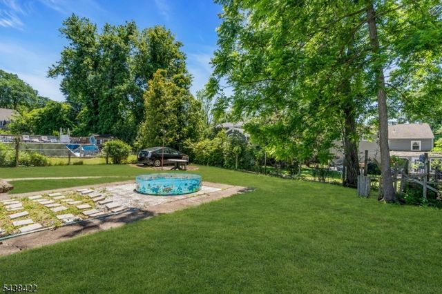 244 Westville Ave, West Caldwell Twp., NJ 07006