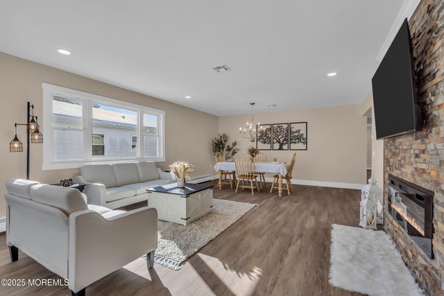 46 La Dunette Drive, Toms River, NJ 08757