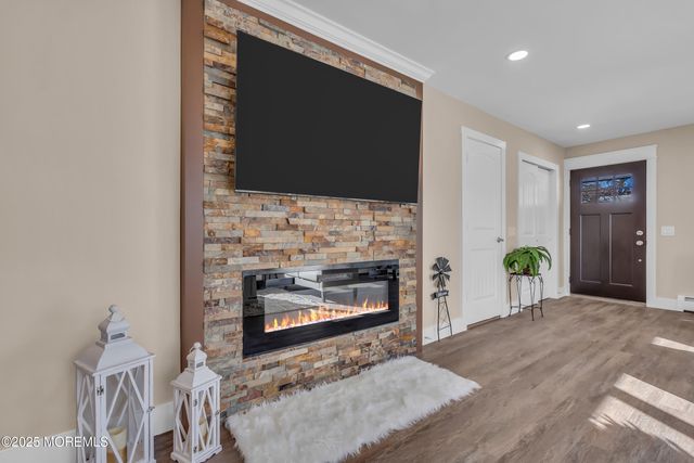 46 La Dunette Drive, Toms River, NJ 08757