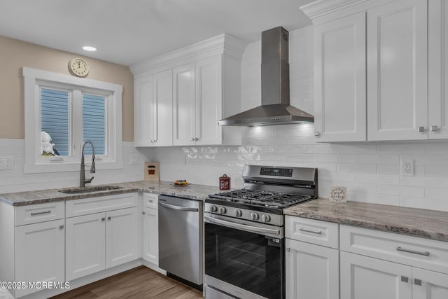 46 La Dunette Drive, Toms River, NJ 08757