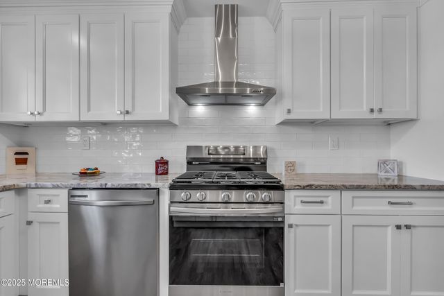 46 La Dunette Drive, Toms River, NJ 08757