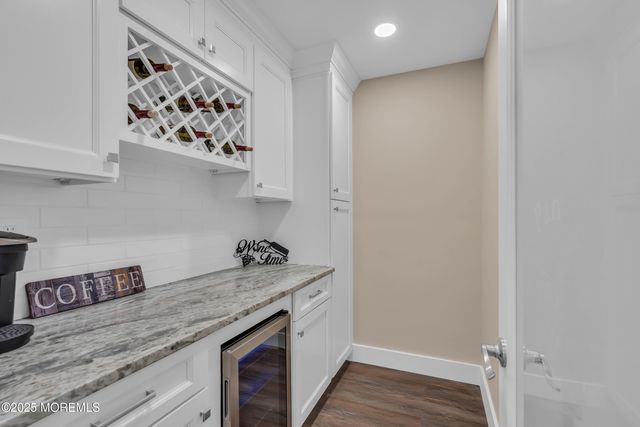 46 La Dunette Drive, Toms River, NJ 08757