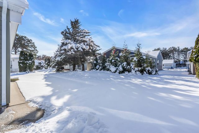 46 La Dunette Drive, Toms River, NJ 08757