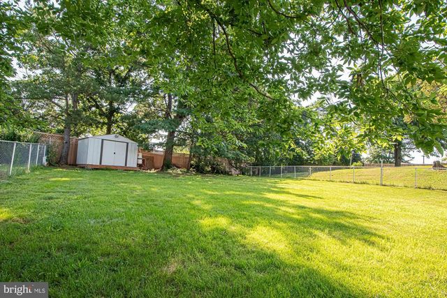 62 S CHARLES ST, Front Royal, VA 22630