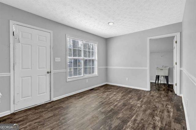 617 Creekstone Court, Jonesboro, GA 30236