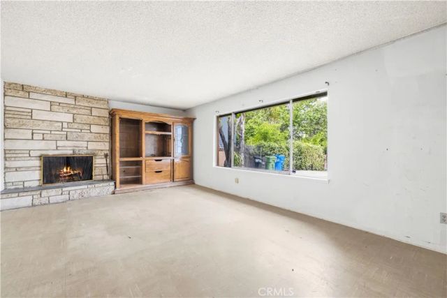 13050 Alexander Street, Sylmar, CA 91342