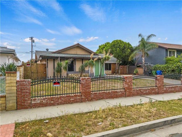 13050 Alexander Street, Sylmar, CA 91342
