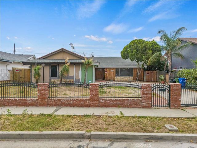 13050 Alexander Street, Sylmar, CA 91342