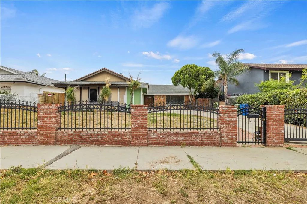 13050 Alexander Street, Sylmar, CA 91342