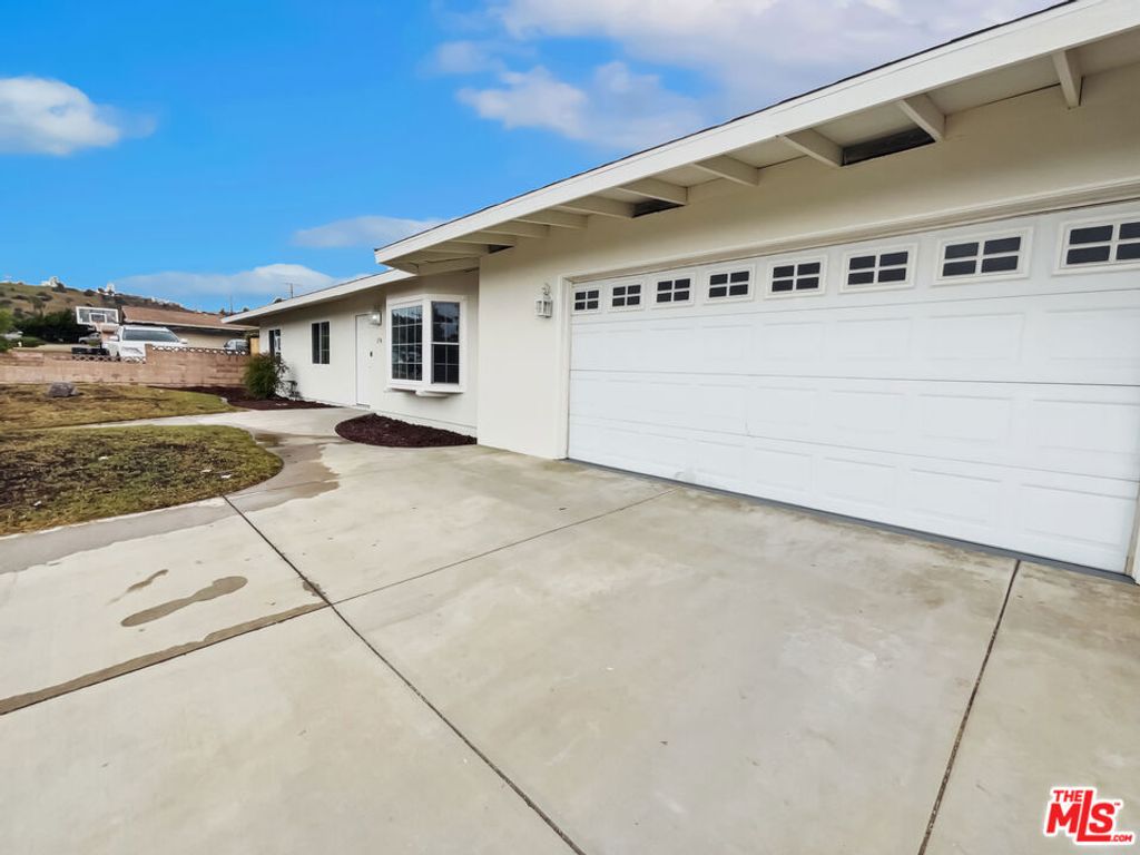 174 Gardenia Avenue, Camarillo, CA 93010