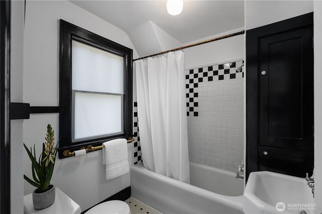 1409 4th Avenue E, Olympia, WA 98506