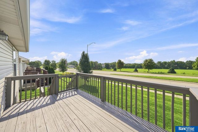 8915 Blacksmith Court, Lincoln, NE 68507
