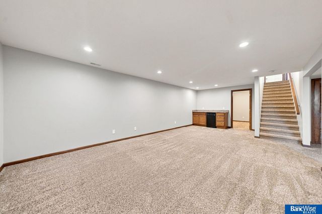 8915 Blacksmith Court, Lincoln, NE 68507