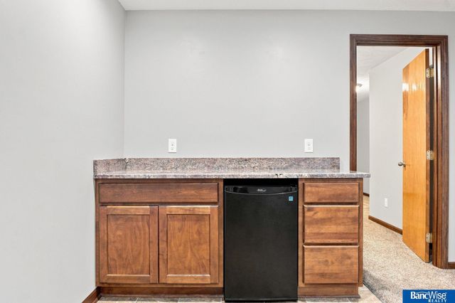 8915 Blacksmith Court, Lincoln, NE 68507