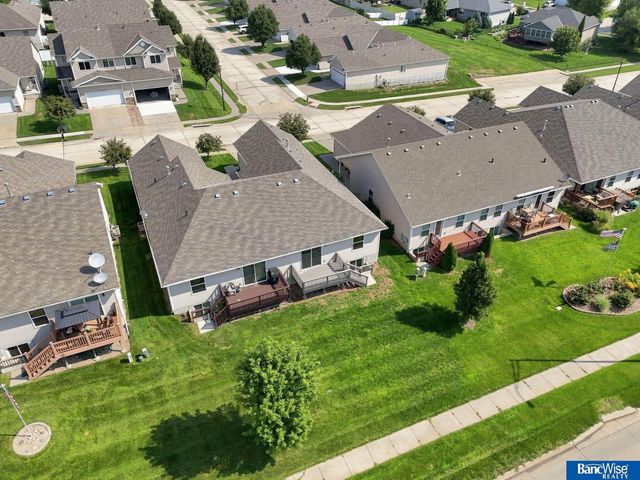 8915 Blacksmith Court, Lincoln, NE 68507