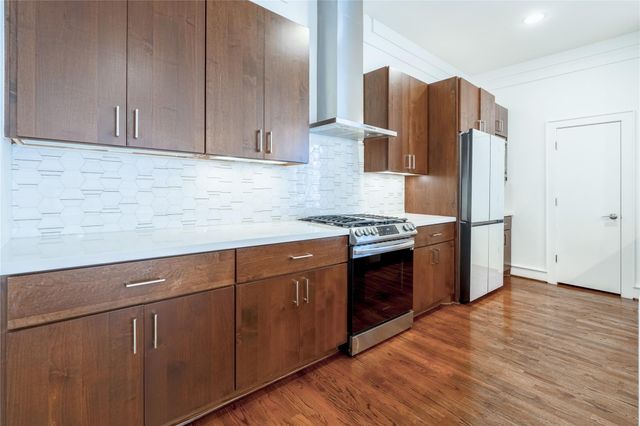 5321 Lillian Street, Houston, TX 77007