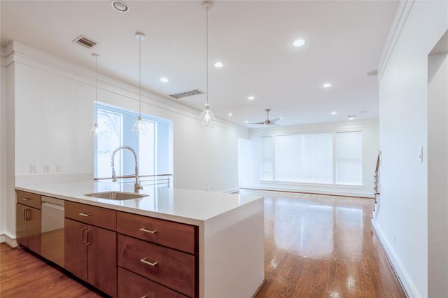 5321 Lillian Street, Houston, TX 77007