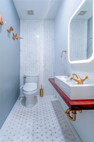 5321 Lillian Street, Houston, TX 77007