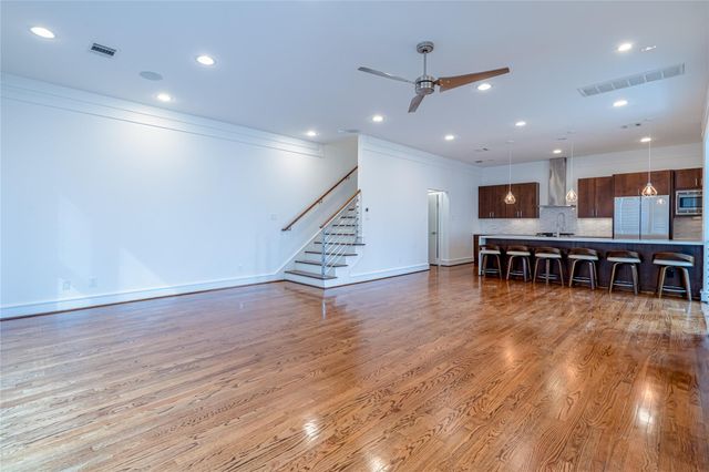 5321 Lillian Street, Houston, TX 77007