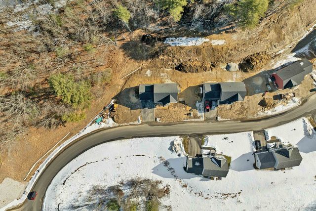 12 Shelburne Lane, Concord, NH 03301