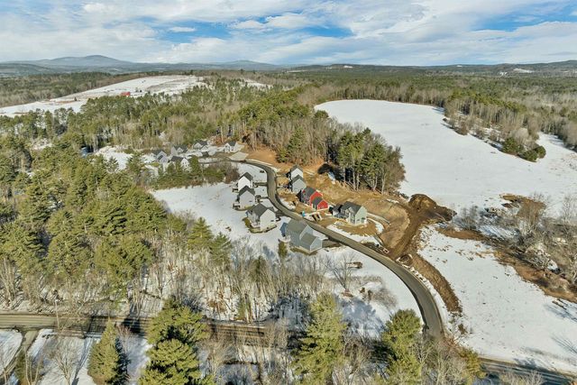 12 Shelburne Lane, Concord, NH 03301