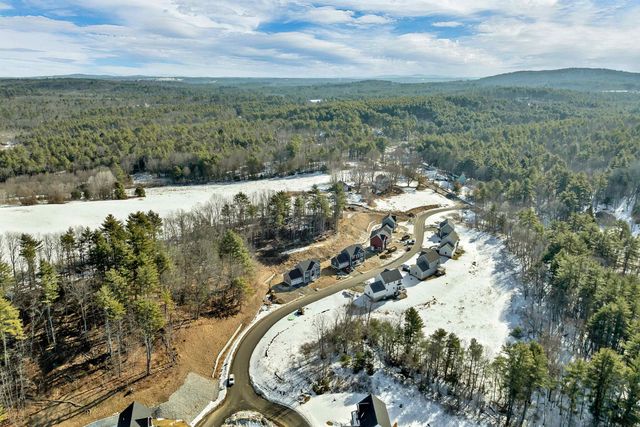 12 Shelburne Lane, Concord, NH 03301