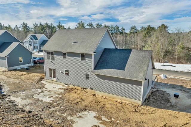 12 Shelburne Lane, Concord, NH 03301