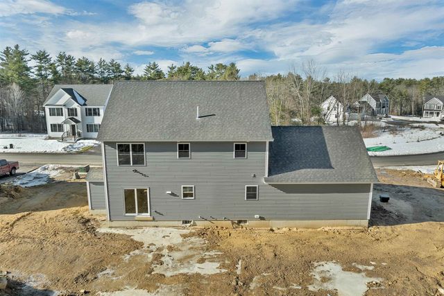 12 Shelburne Lane, Concord, NH 03301