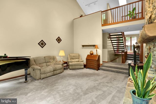 814 HOLLY LN, Lebanon, PA 17042