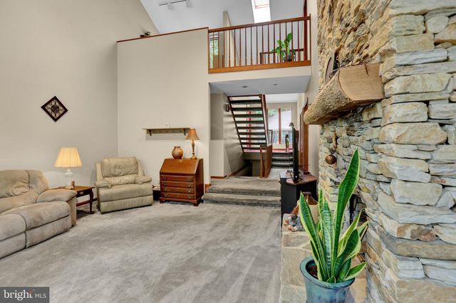 814 HOLLY LN, Lebanon, PA 17042