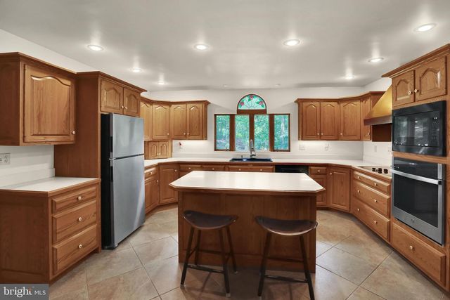 814 HOLLY LN, Lebanon, PA 17042