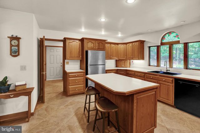 814 HOLLY LN, Lebanon, PA 17042