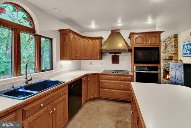 814 HOLLY LN, Lebanon, PA 17042