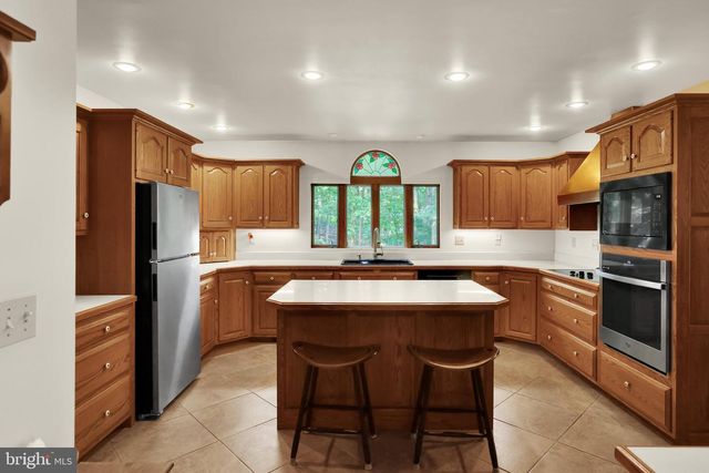 814 HOLLY LN, Lebanon, PA 17042