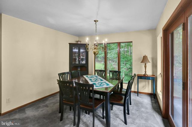 814 HOLLY LN, Lebanon, PA 17042