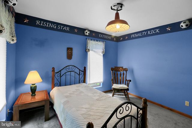 814 HOLLY LN, Lebanon, PA 17042