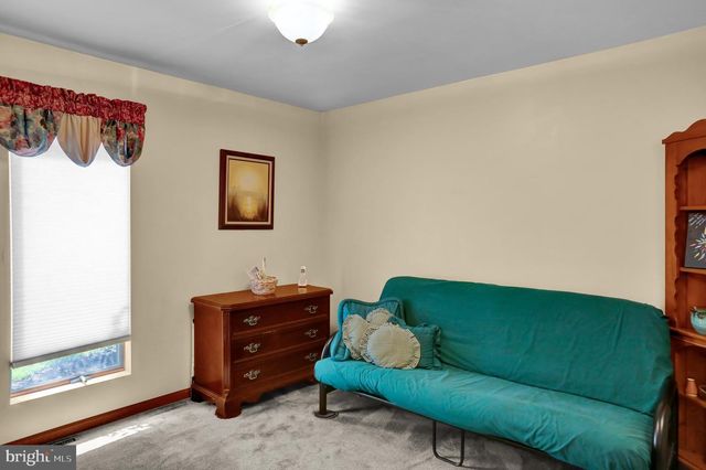 814 HOLLY LN, Lebanon, PA 17042